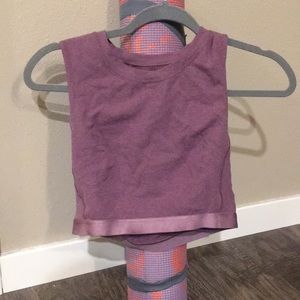 Lulu Lemon crop top